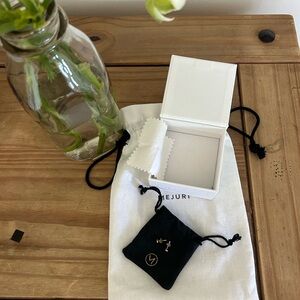 Mejuri Pave Pear Diamond 14K Gold Earrings with Pouch